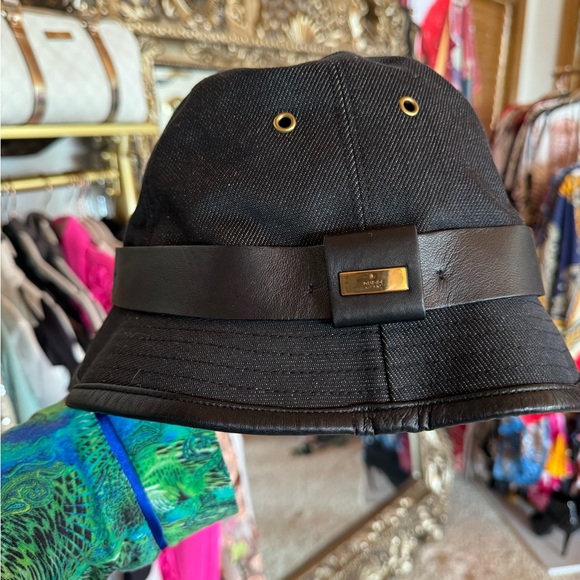 Authentic GUCCI DENIM BUCKET HAT, XL, 100% Authentic, With Tag - Picture 2 of 3